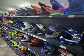 Slika za kategorijo Čelade