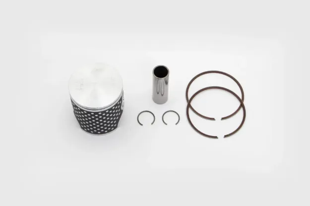 Piston Kit (Cast Race)