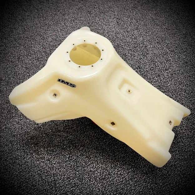 10.9 Liters/2.9 Gallons Fuel Tank (Dry Break)