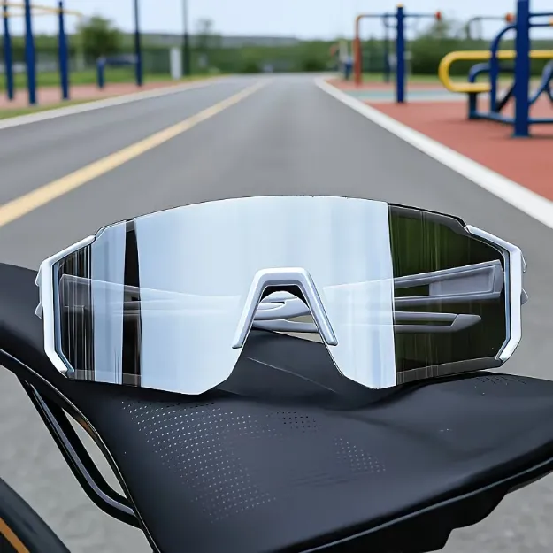 Slika Fotokromatska športna kolesarska očala za dnevno in nočno uporabo