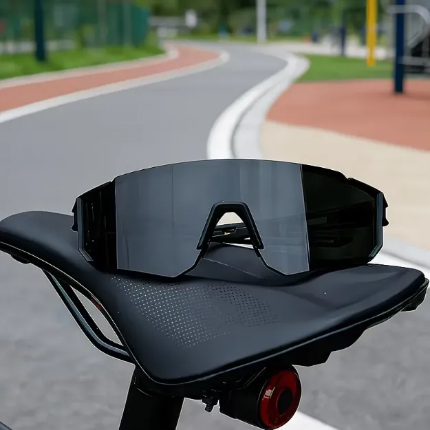 Slika Fotokromatska športna kolesarska očala za dnevno in nočno uporabo