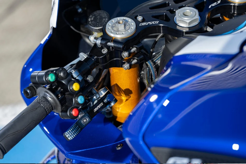 Slika za kategorijo Končniki krmila